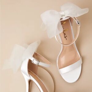 Lulus White Heels with Bow Accent